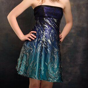 Elegant Strapless Blue and Black Mini Dress